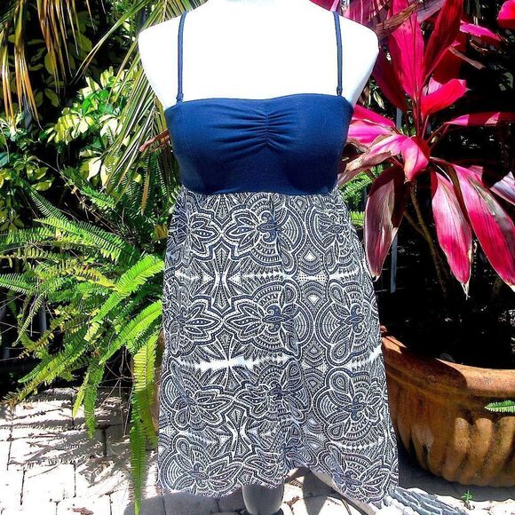 🍍3/$15🍍 Roxy Convertible Sleeveless Sundress - Picture 2 of 7